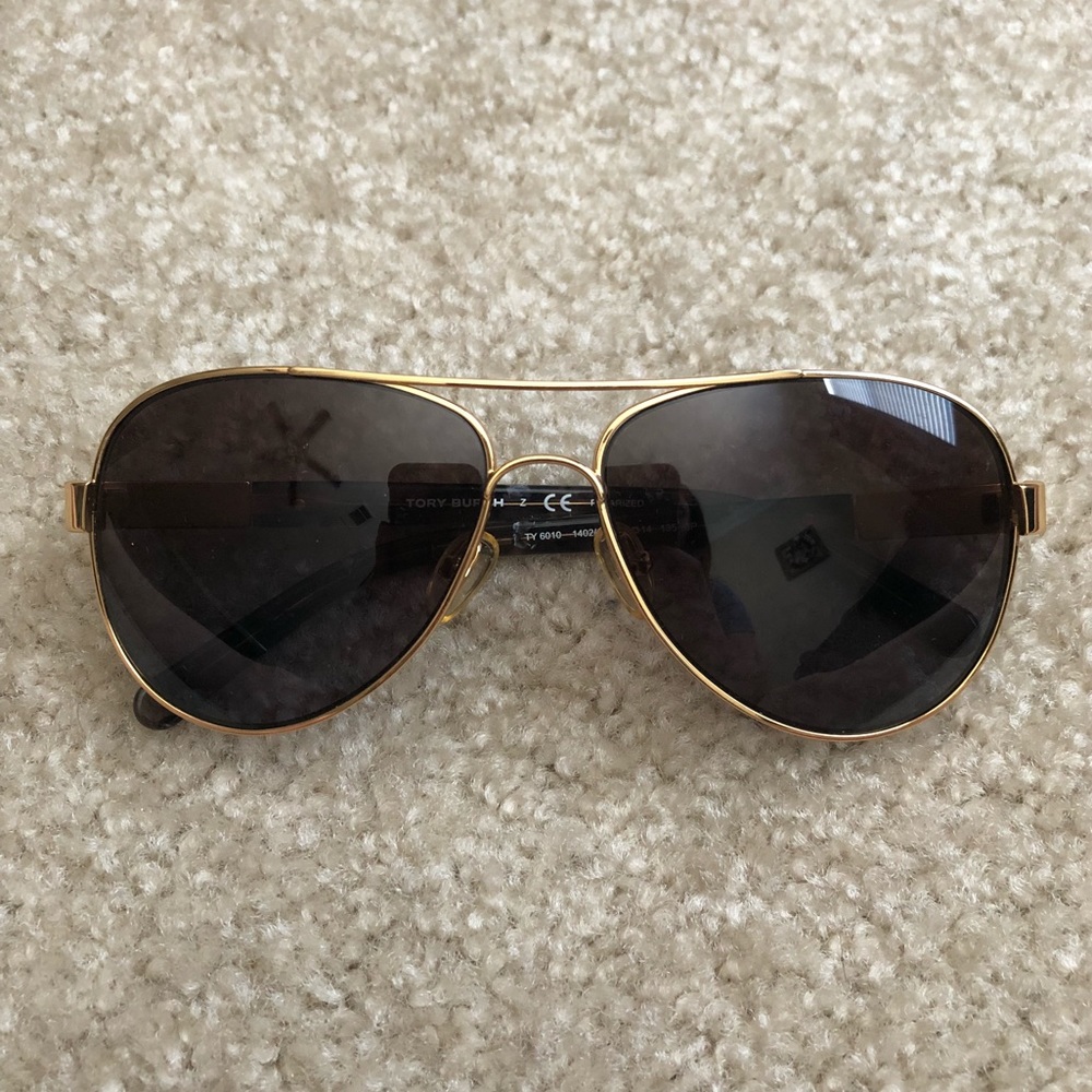 Authentic Tory Burch aviators GOOD CONDITION